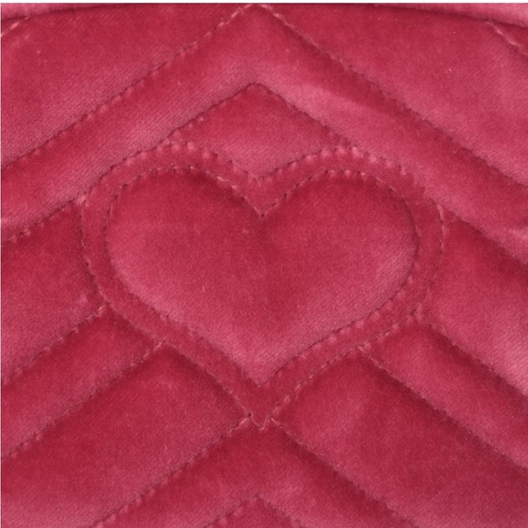 Authentic Gucci Pink Velvet Matelasse GG Marmont Belt Bag! - Picture 11 of 13
